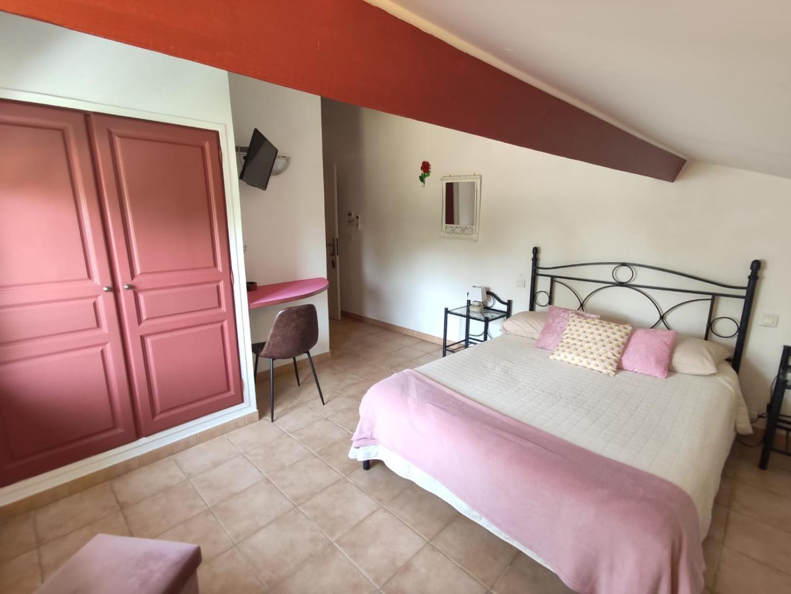 Mas Saint-Ange Bed & Breakfast Lunel  Room photo