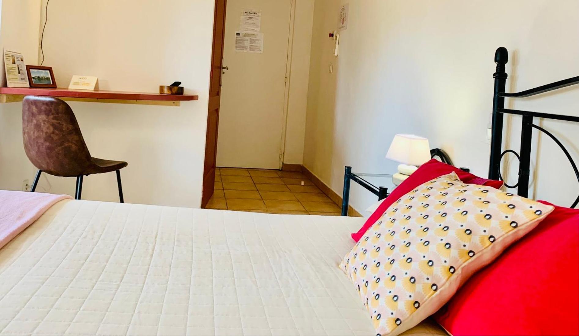 Mas Saint-Ange Bed & Breakfast Lunel  Room photo