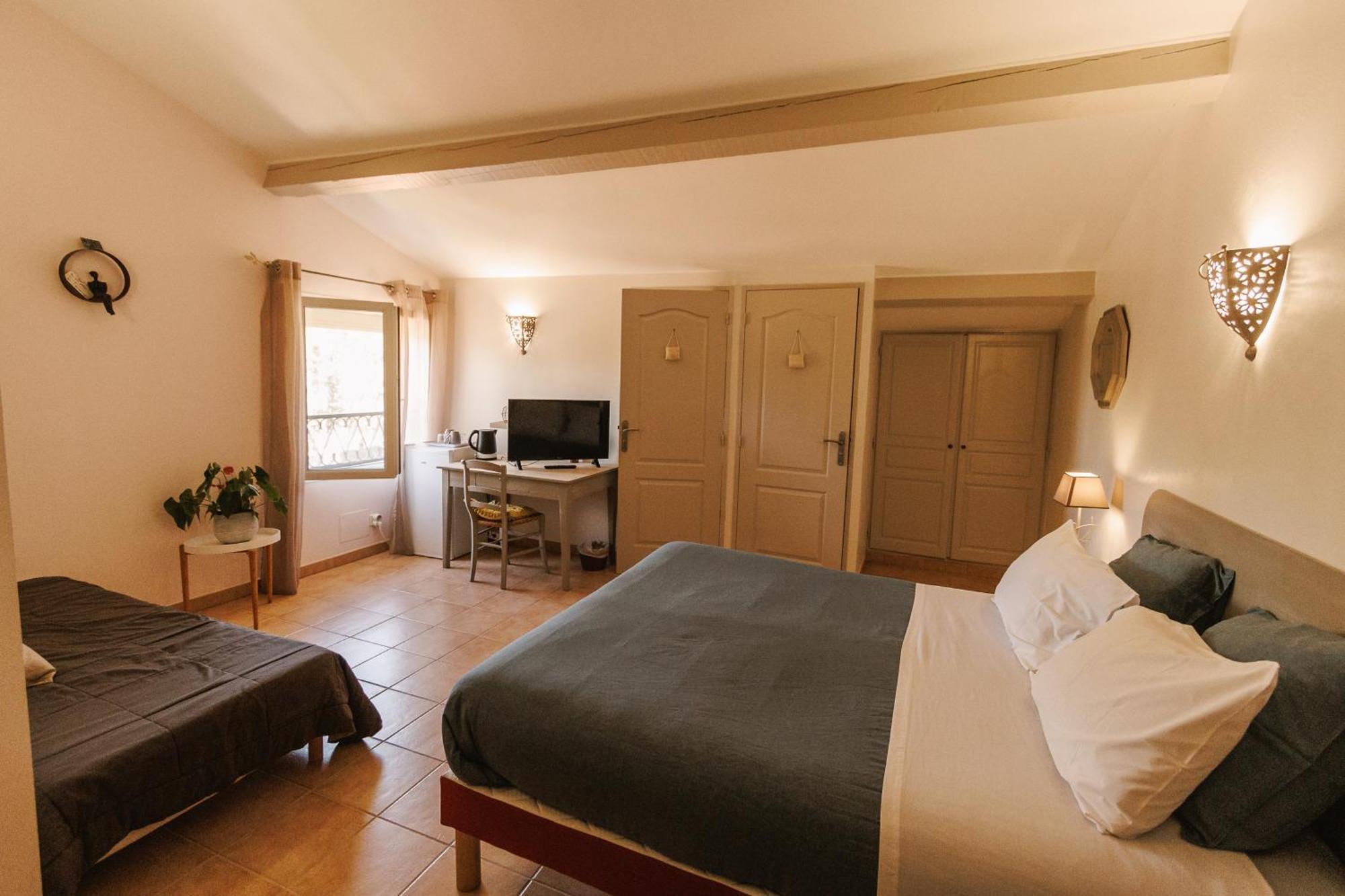 Mas Saint-Ange Bed & Breakfast Lunel  Exterior photo