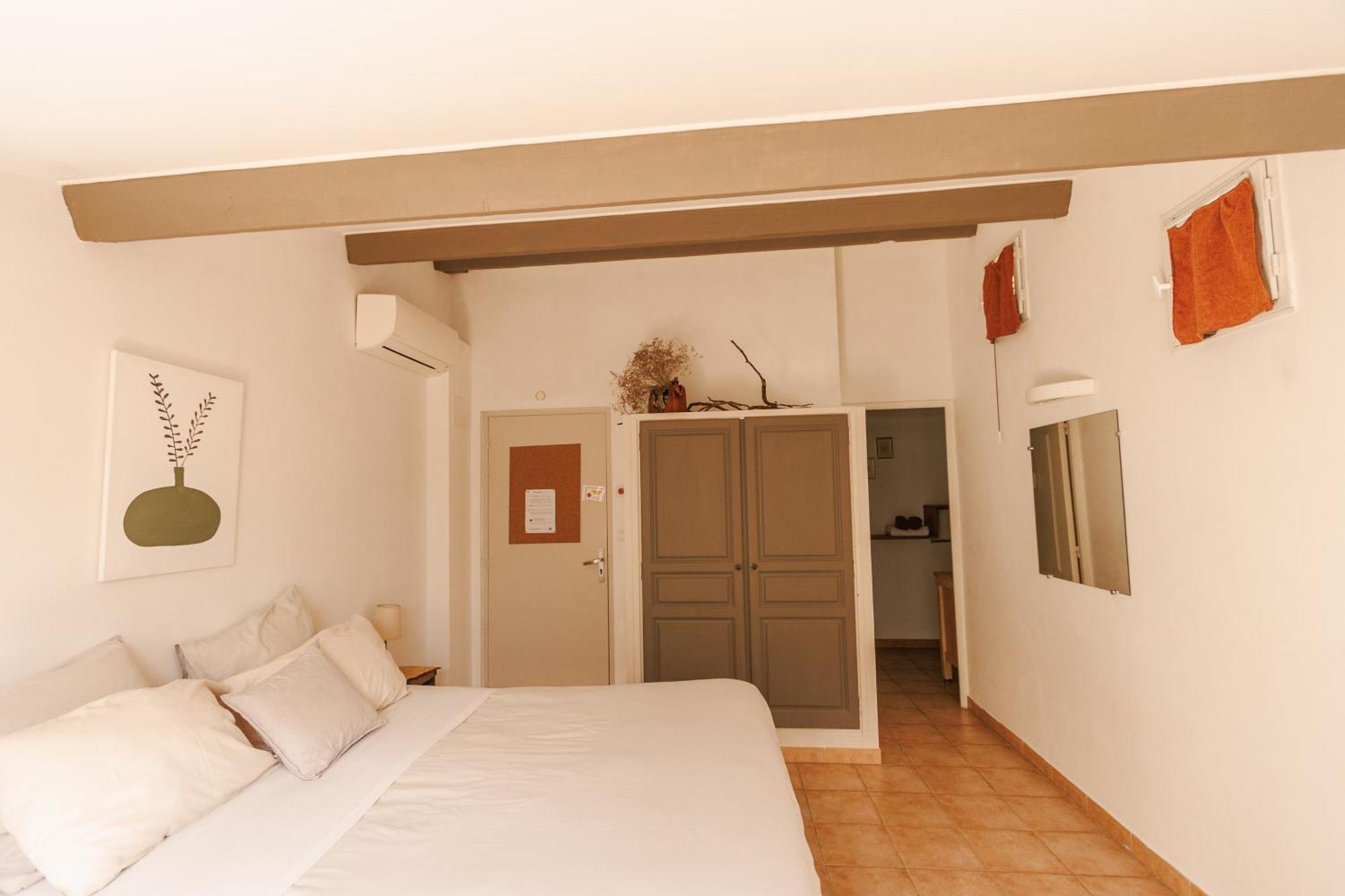 Mas Saint-Ange Bed & Breakfast Lunel  Exterior photo
